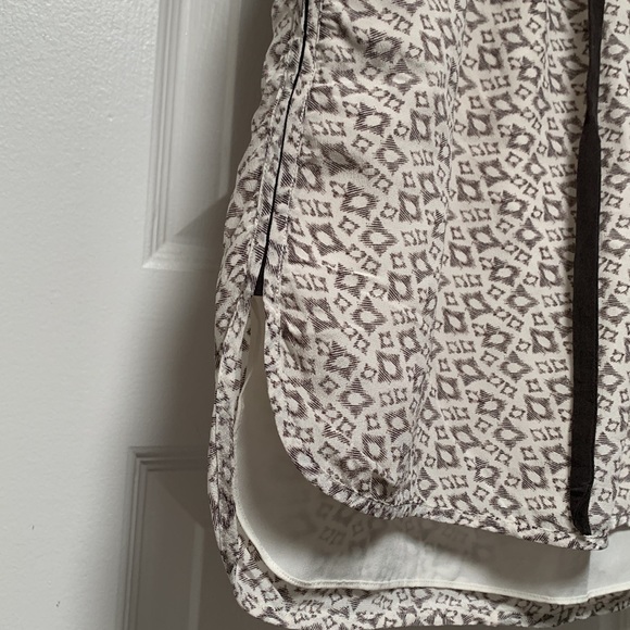 Club Monaco Silk Patterned Skirt - Picture 3 of 4